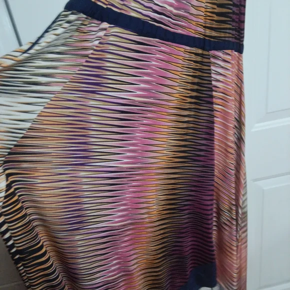 🦄 Elegant Multicolor Sleeveless Dress Size Large 24" And Stretchy - Picture 12 of 15